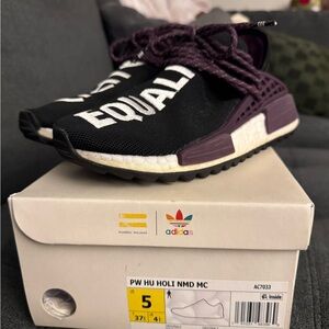 Adidas Pharrell Human Race NMD 5M/6.5W